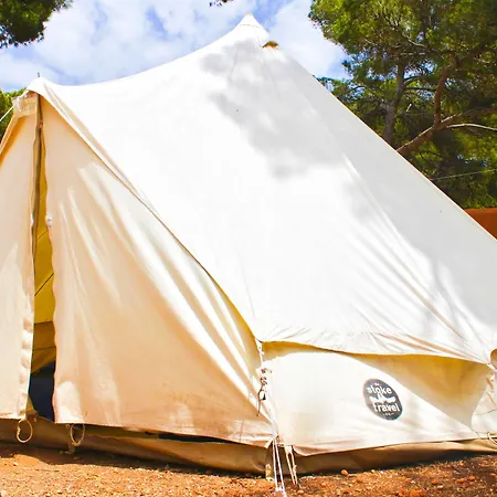 Otel Ibiza Camp